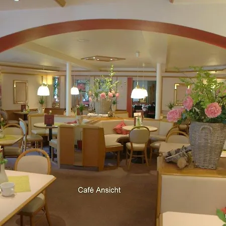 호텔 Garni Cafe Raepple 3*