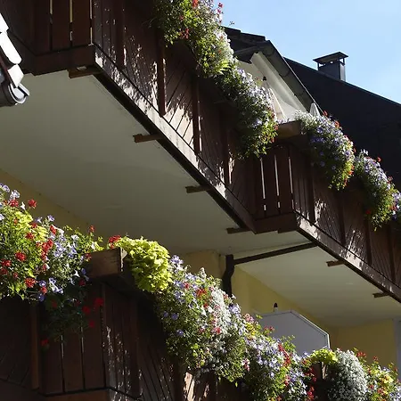 호텔 Garni Cafe Raepple 3*