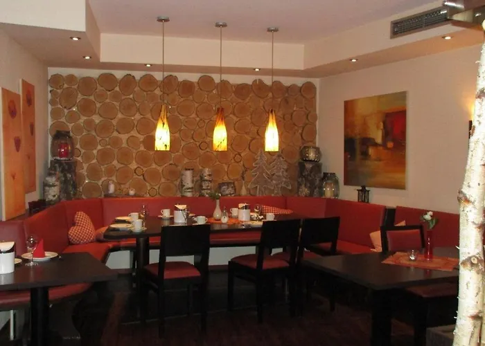 Hotel Garni Café Räpple 3*